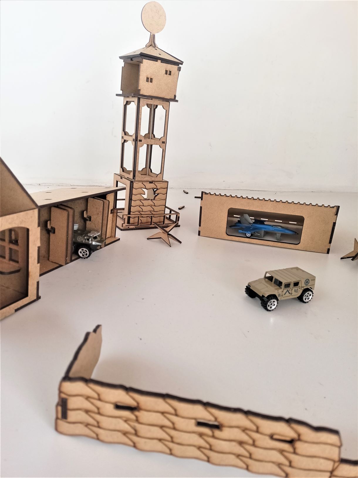 Набор для творчества с красками Игровая Военная База 3D конструктор 400-1025