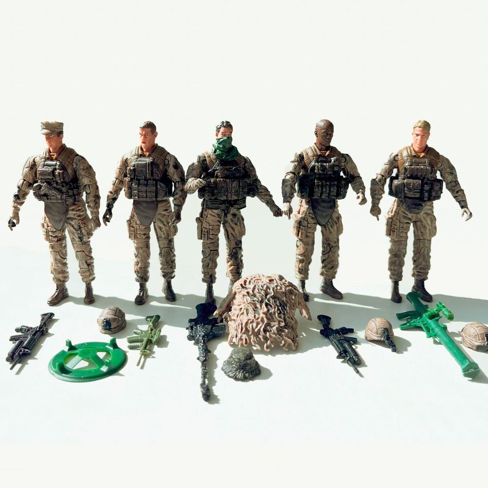 Ігровий набір фігурок солдатів ELITE FORCE — РОЗВІДКА (5 фігурок, аксес.)