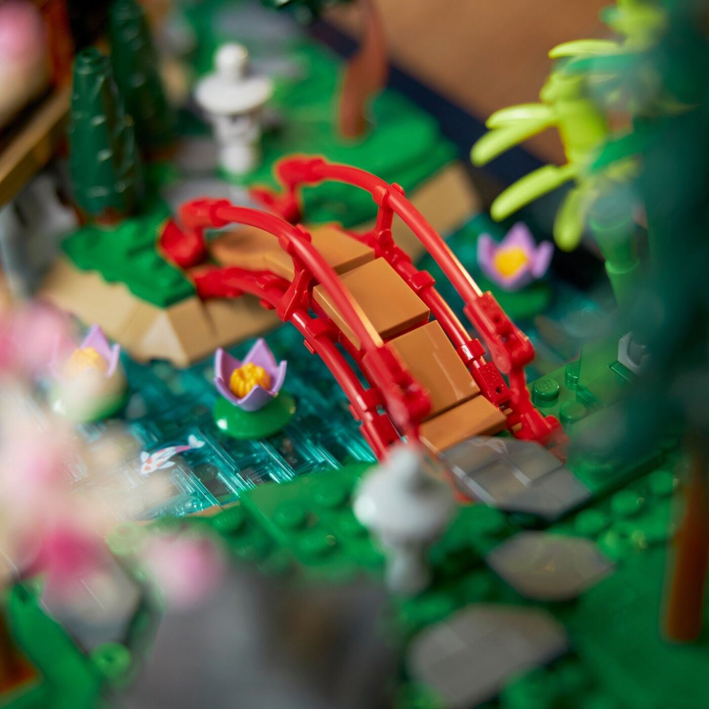LEGO Конструктор Icons Тихий сад