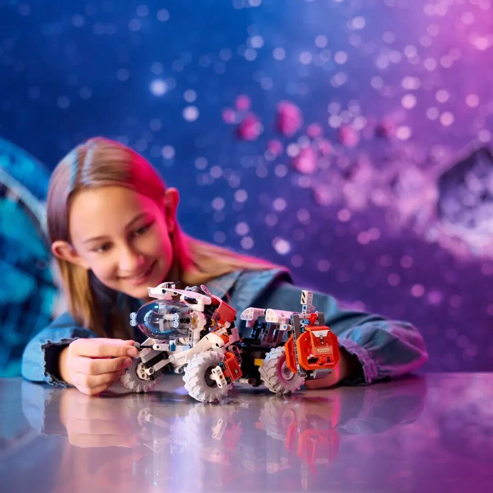 LEGO Конструктор Technic Космічний колісний навантажувач LT78