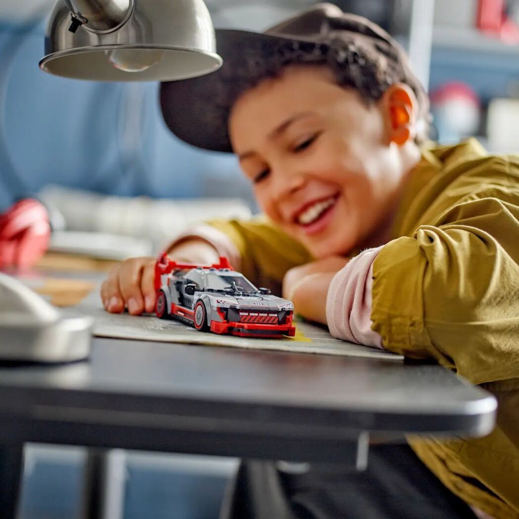 LEGO Конструктор Speed Champions Автомобіль для перегонів Audi S1 e-tron quattro