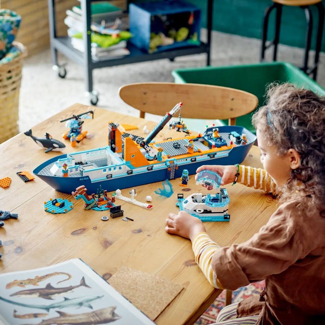 LEGO Конструктор City Арктичний дослідницький корабель