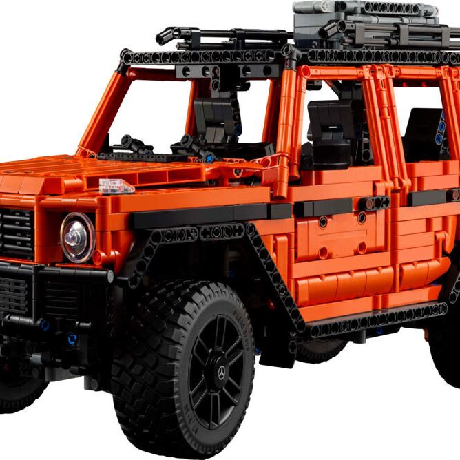 LEGO Конструктор Technic Mercedes-Benz G 500 PROFESSIONAL Line