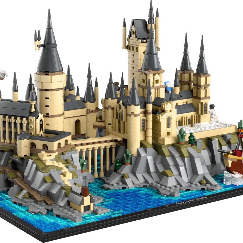 LEGO Конструктор Harry Potter™ Замок і територія Гоґвортсу